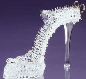 bizarre-glass-high-heel-shoes